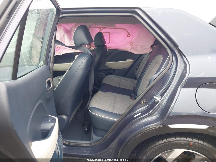 2022 Hyundai Venue Limited VIN: KMHRC8A34NU141431 Lot: 44395489