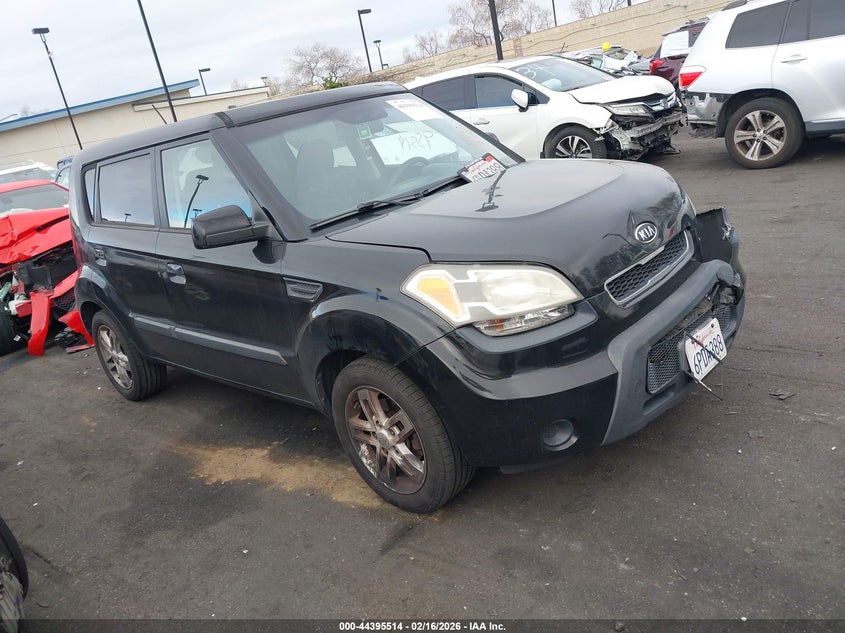 2010 Kia Soul +