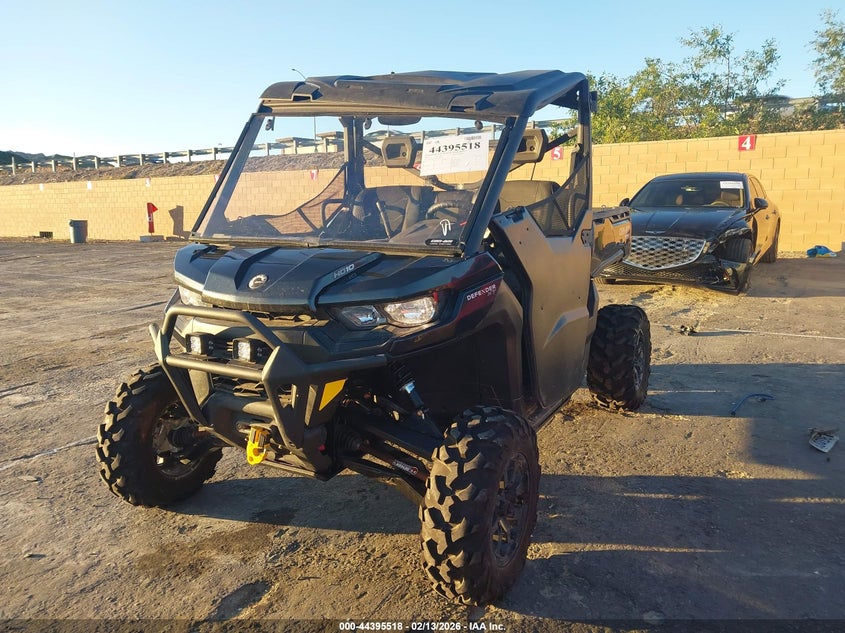 2023 Can-Am Defender Xt Hd10