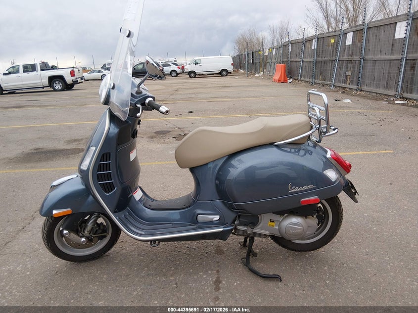 2015 Vespa Gts 300 Super VIN: ZAPM459L8F5200120 Lot: 44395691