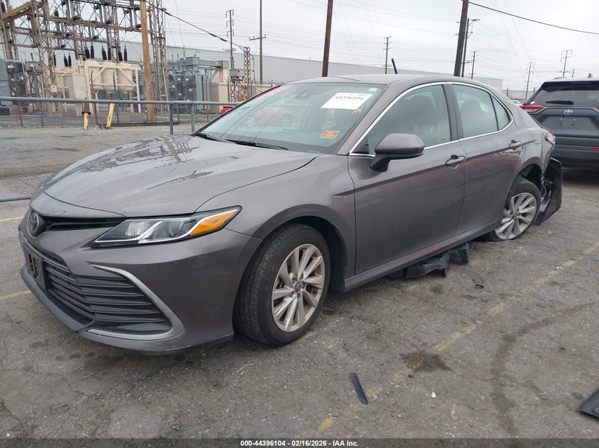 2024 Toyota Camry Le