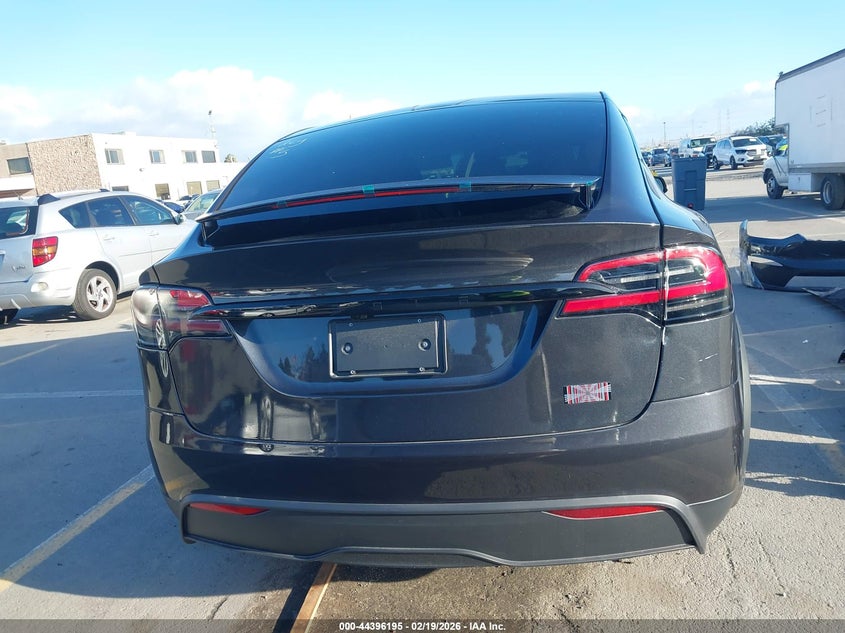 2026 Tesla Model X Plaid VIN: 7SAXCBE63TF477867 Lot: 44396195