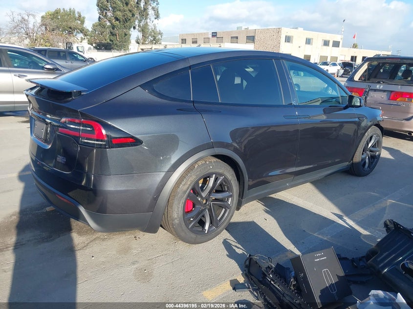 VIN: 7SAXCBE63TF477867 2026 TESLA MODEL X PLAID