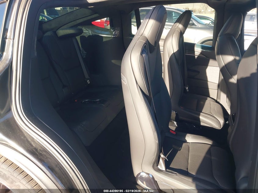 2026 Tesla Model X Plaid VIN: 7SAXCBE63TF477867 Lot: 44396195