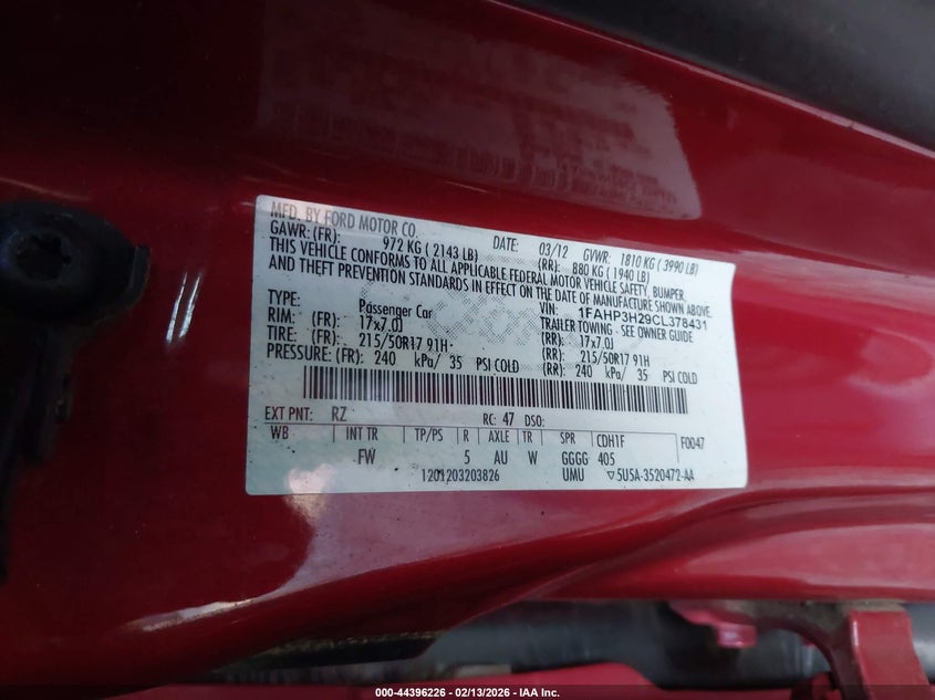 1FAHP3H29CL378431 2012 Ford Focus 2.0 Sel red