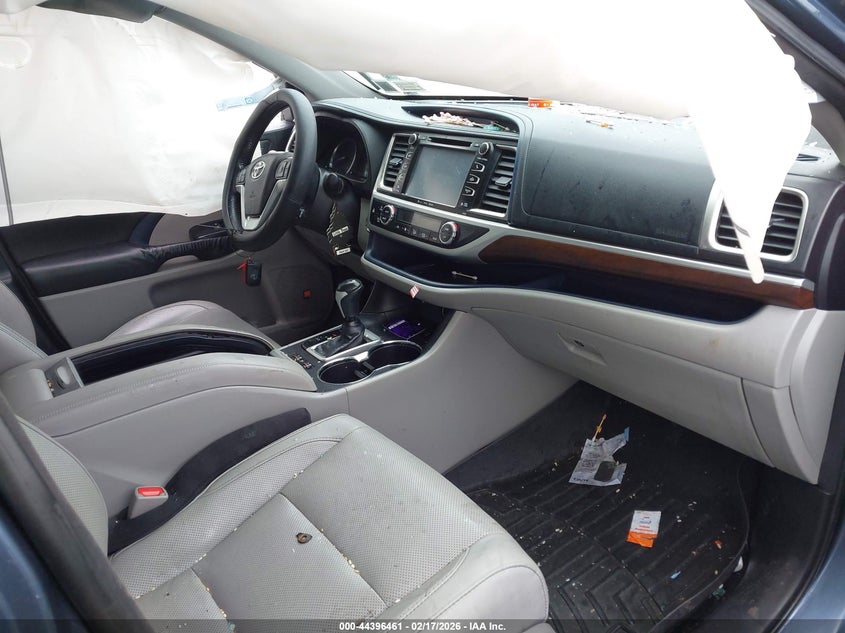 2016 Toyota Highlander Limited V6