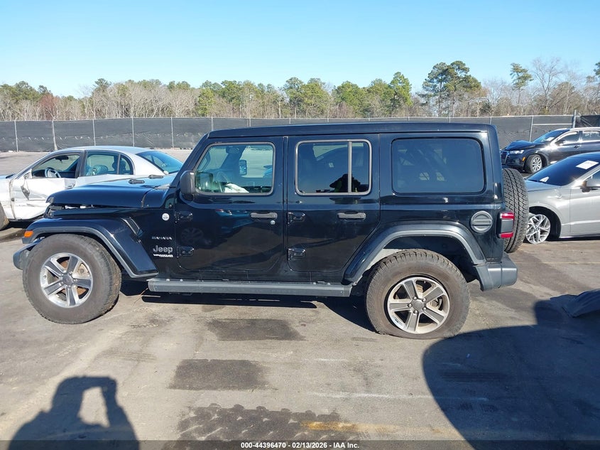 2019 Jeep Wrangler Unlimited Sahara 4X4 VIN: 1C4HJXEGXKW615363 Lot: 44396470
