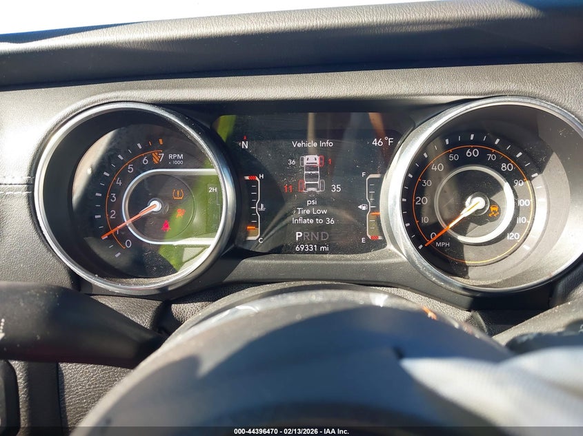 2019 Jeep Wrangler Unlimited Sahara 4X4 VIN: 1C4HJXEGXKW615363 Lot: 44396470