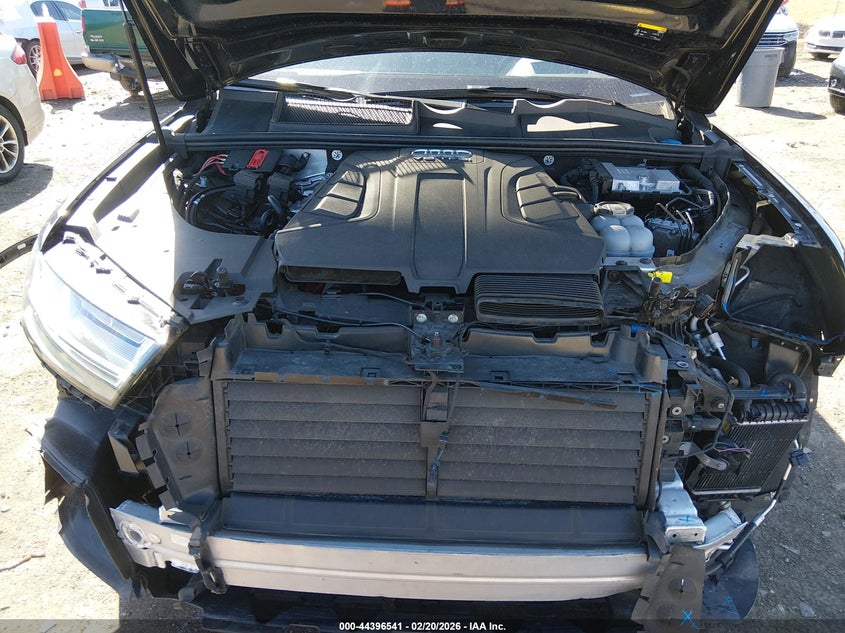 2018 Audi Q7 3.0T Premium VIN: WA1VABF76JD016551 Lot: 44396541