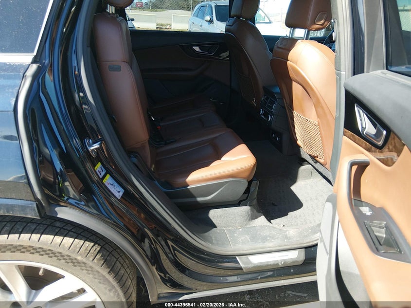 2018 Audi Q7 3.0T Premium VIN: WA1VABF76JD016551 Lot: 44396541