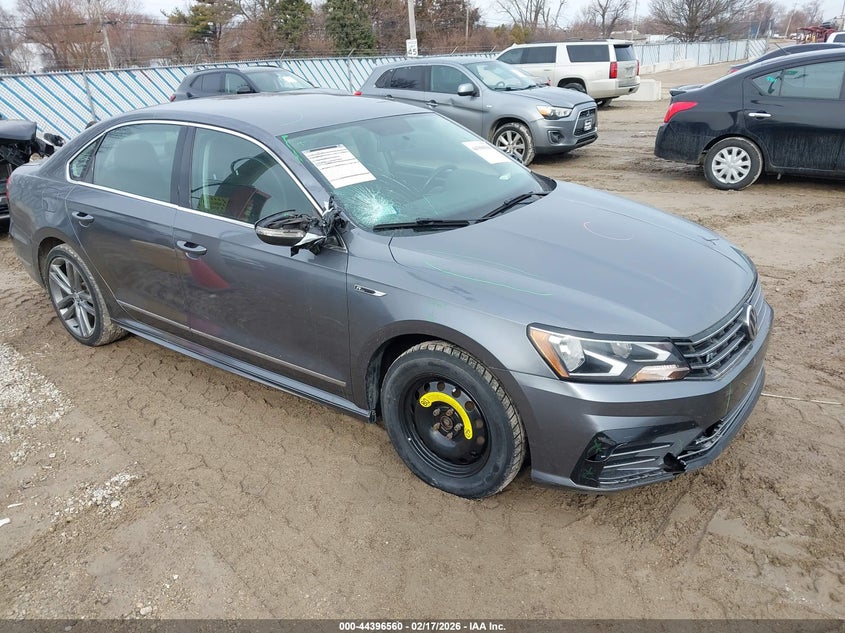 2017 Volkswagen Passat 1.8T R-Line