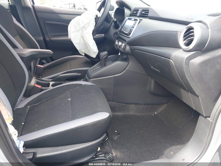 2025 Nissan Versa 1.6 S