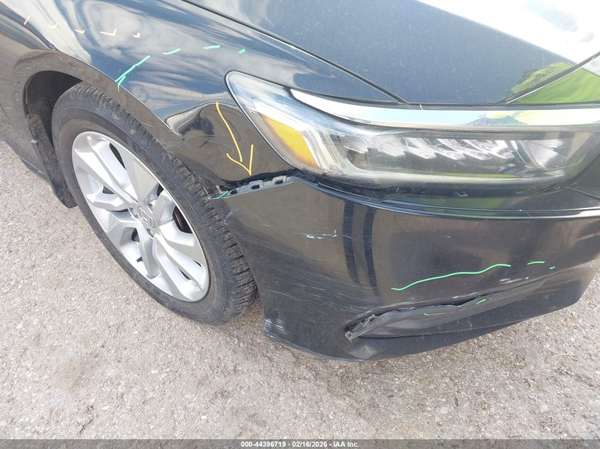 VIN 1HGCV1F10KA145266 2019 HONDA ACCORD LX