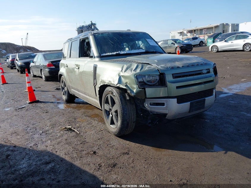 2024 Land Rover Defender 110 P400 S