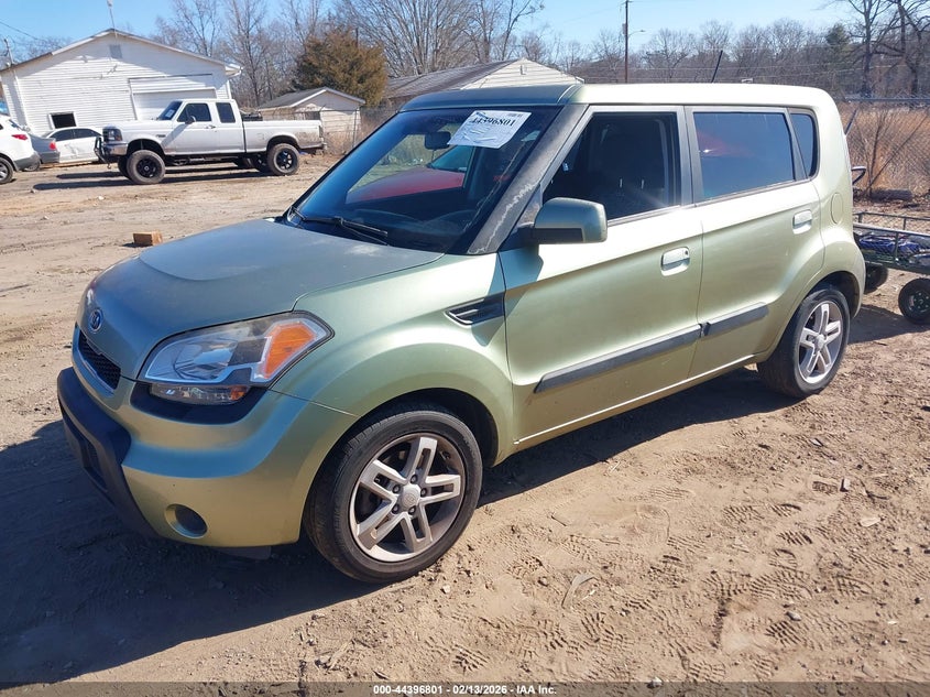 2010 Kia Soul +