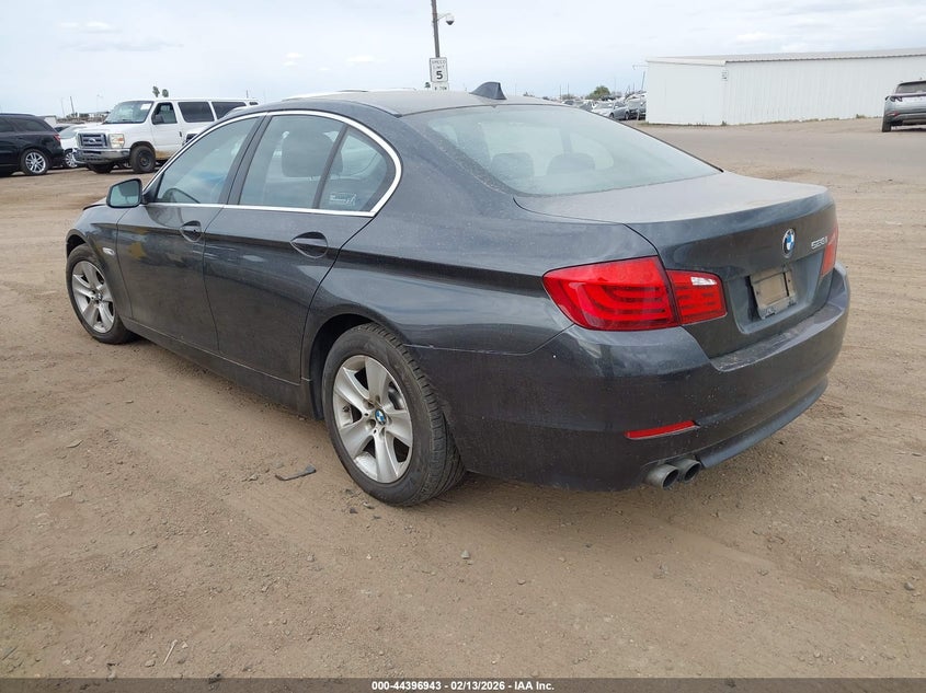 2011 BMW 528I