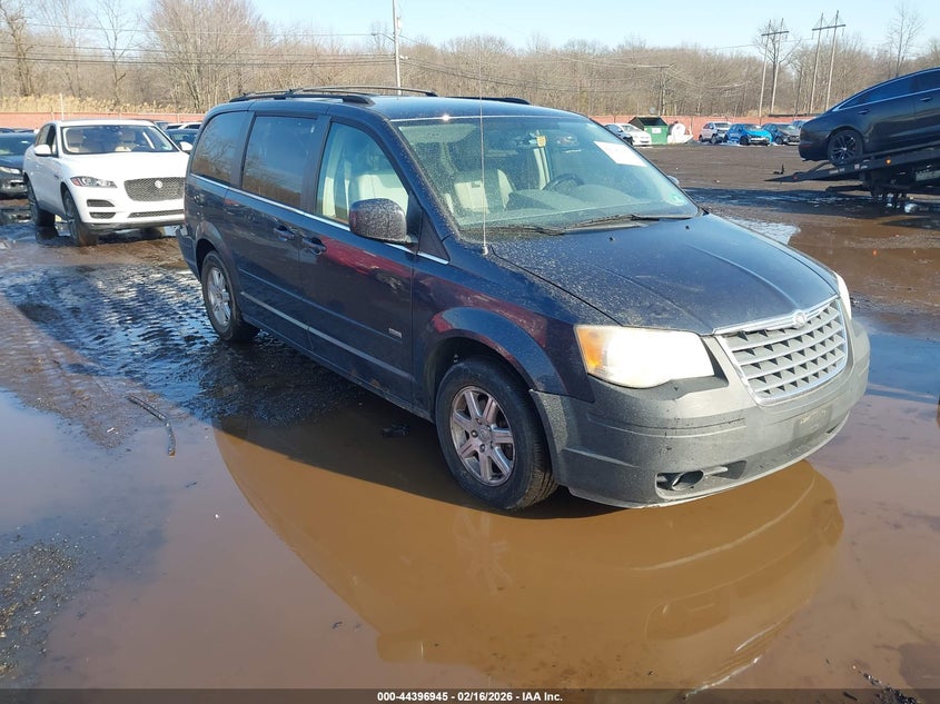 2008 Chrysler Town & Country Touring