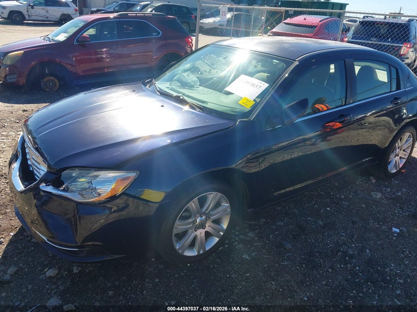 2012 Chrysler 200 Touring