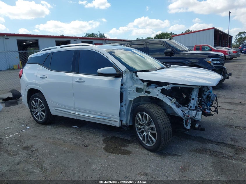 2022 GMC Terrain Awd Denali