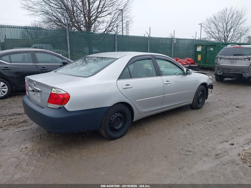 2005 Toyota Camry Le