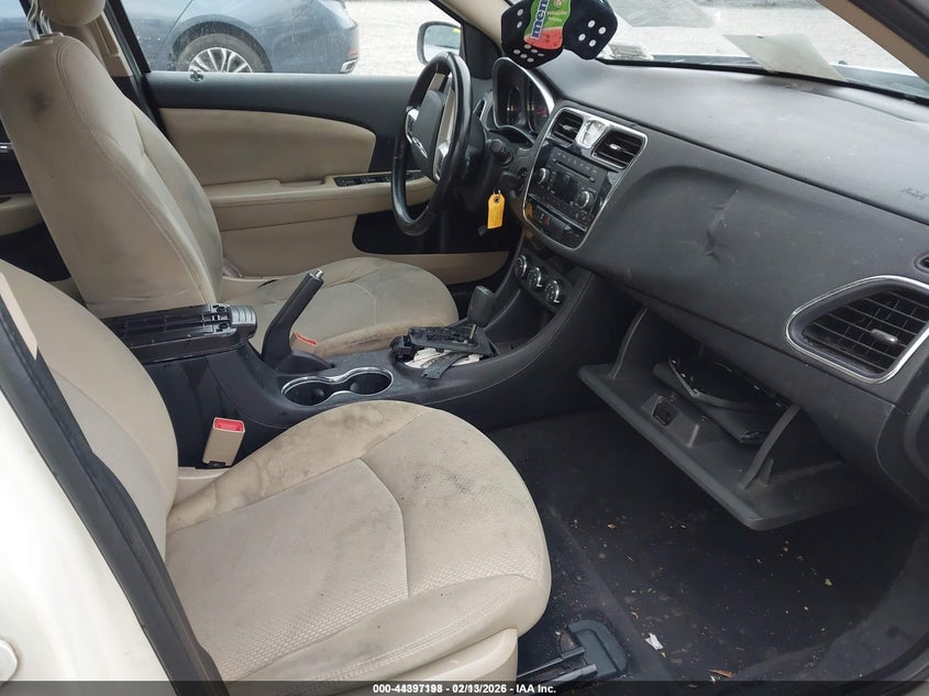 2011 Chrysler 200 Touring