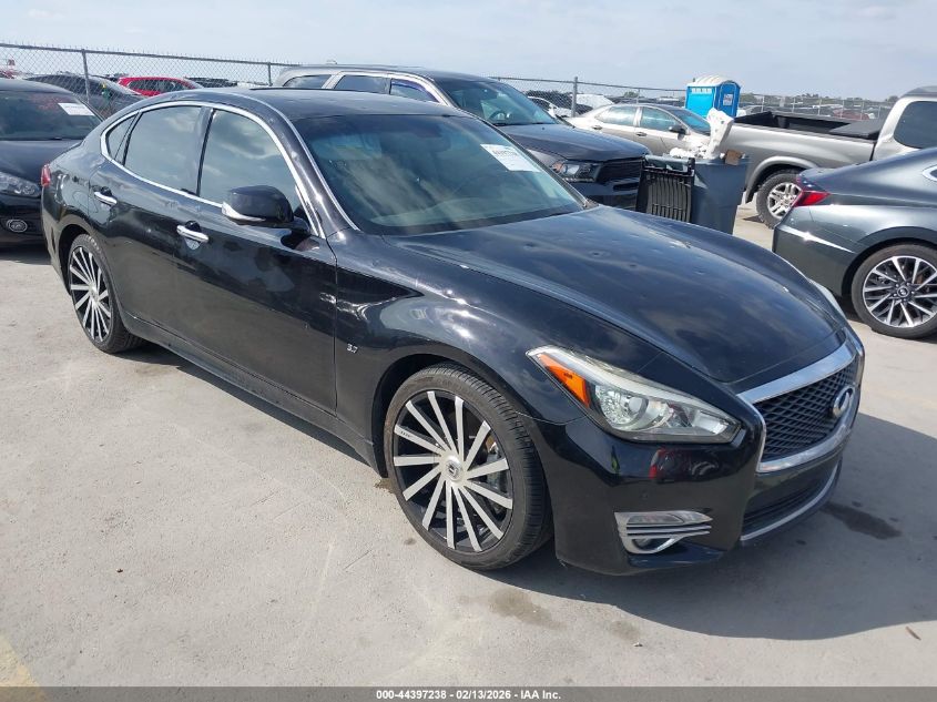 2015 Infiniti Q70 3.7