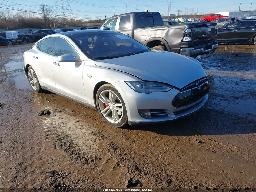 2015 Tesla Model S 85D/P85D
