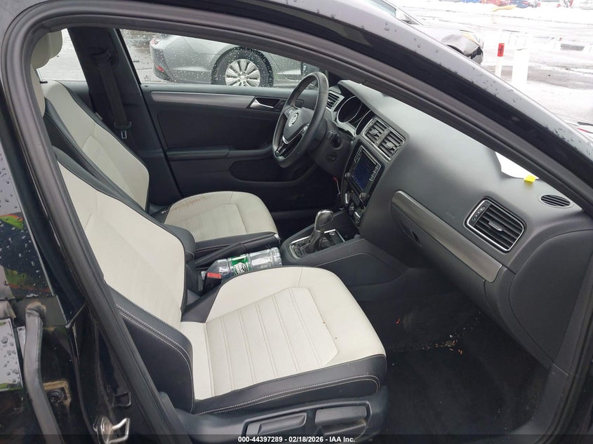 2016 Volkswagen Jetta 1.8T Sport