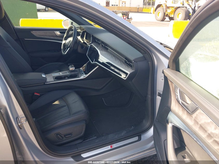 2024 Audi A6 Premium Plus 55 Tfsi Quattro S Tronic