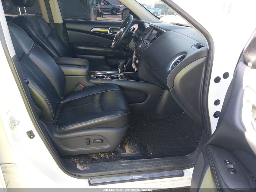 2015 Nissan Pathfinder Sl