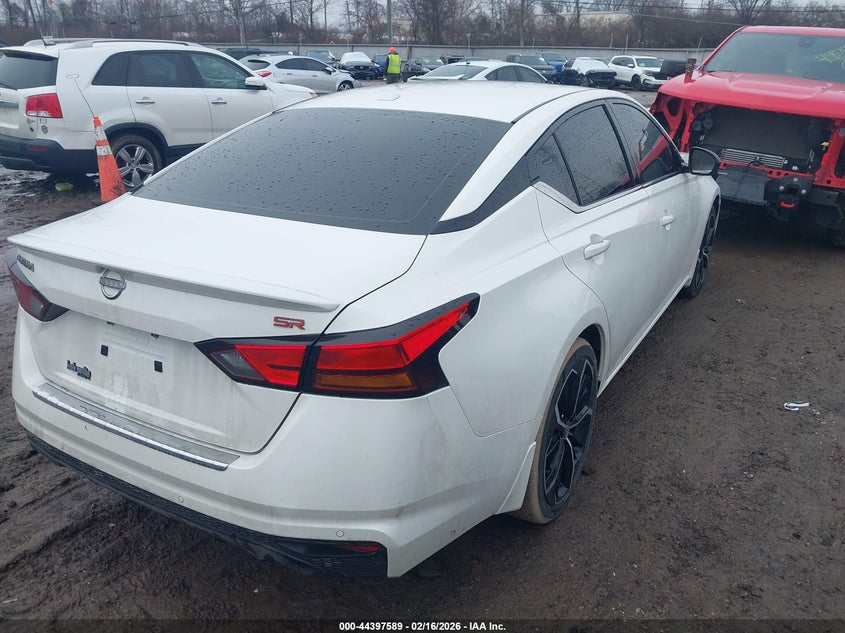 2023 Nissan Altima Sr Fwd