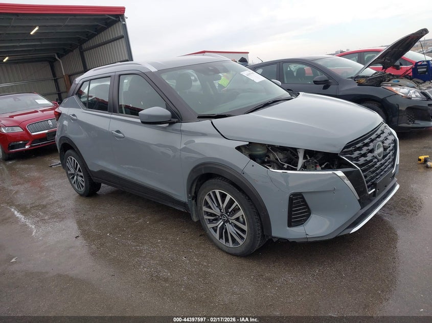 2024 Nissan Kicks Sv Xtronic Cvt
