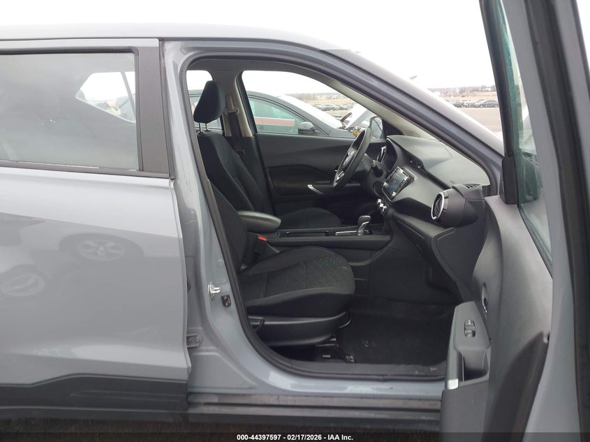 2024 Nissan Kicks Sv Xtronic Cvt