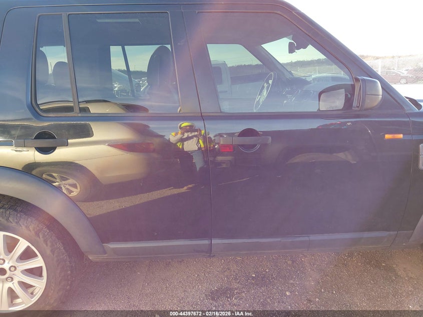 2008 Land Rover Lr3 V8 Se VIN: SALAE254X8A463226 Lot: 44397672