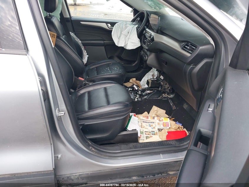 2021 Ford Escape Sel