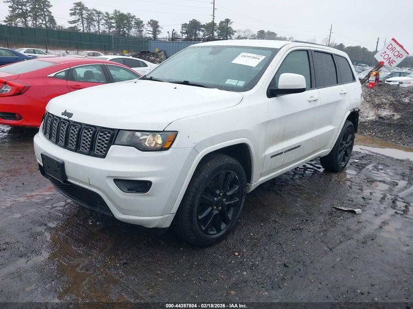 2021 Jeep Grand Cherokee Laredo X 4X4