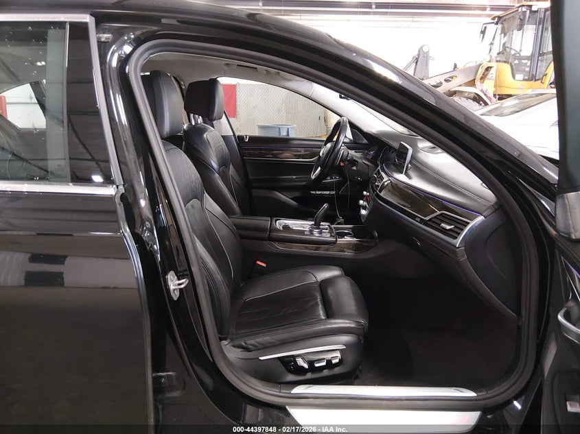 2016 BMW 750I xDrive