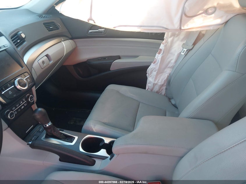 2016 Acura Ilx Premium Package/Technology Plus Package