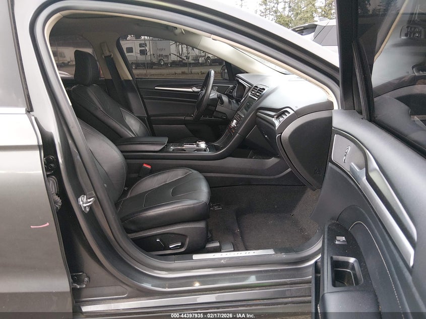 2020 Ford Fusion Hybrid Titanium