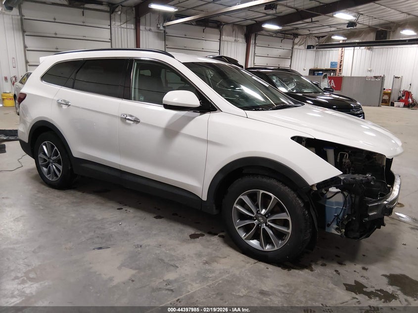 2018 HYUNDAI SANTA FE SE