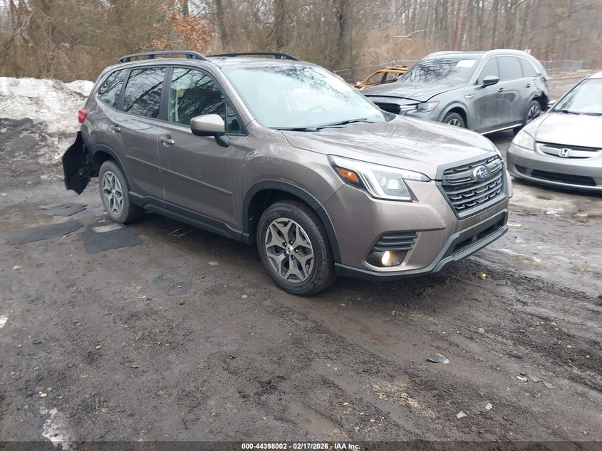 2022 Subaru Forester Premium