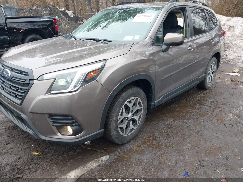 2022 Subaru Forester Premium
