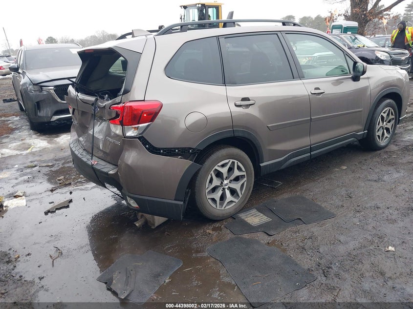 2022 Subaru Forester Premium