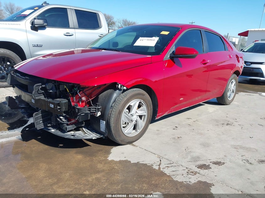 2025 Hyundai Elantra Se