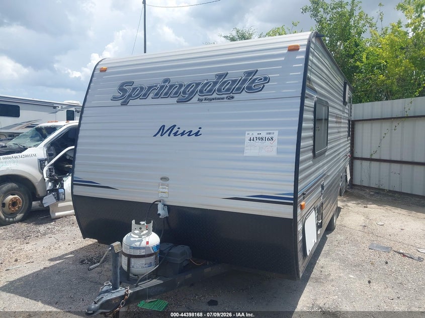 2018 KEYSTONE RV SPRINGDALE auction photo 2