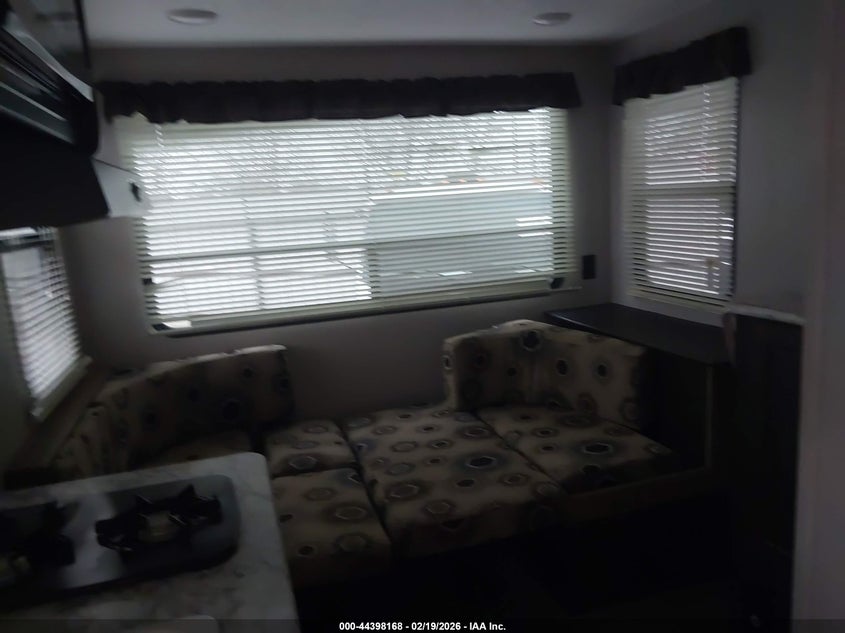 2018 KEYSTONE RV SPRINGDALE auction photo 5