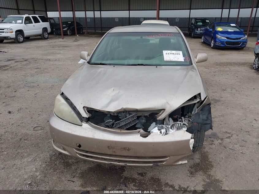 2004 Toyota Camry Le VIN: JTDBE32KX40273463 Lot: 44398289