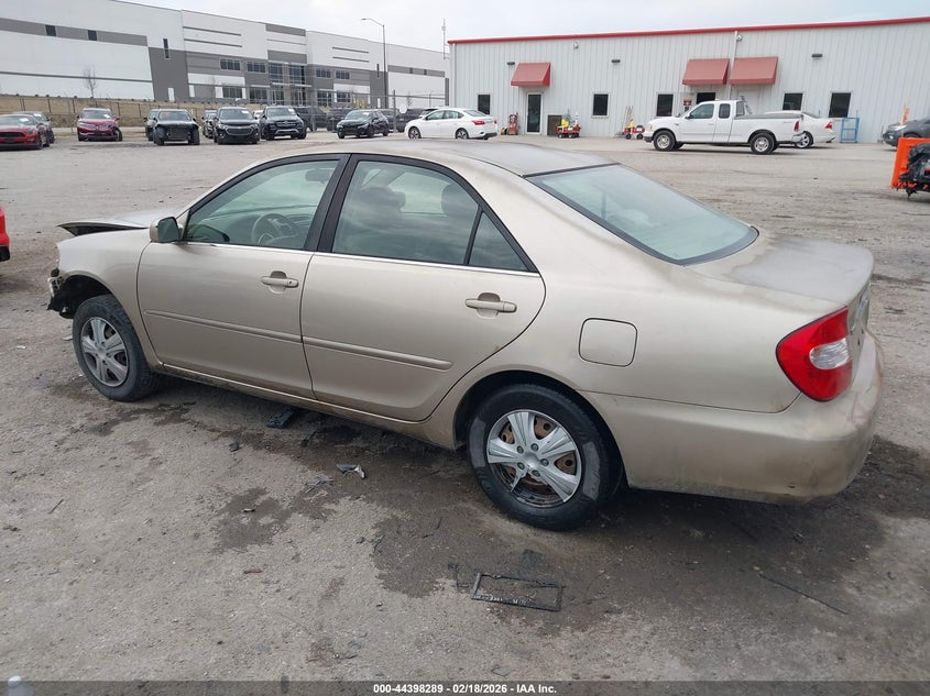 2004 Toyota Camry Le VIN: JTDBE32KX40273463 Lot: 44398289