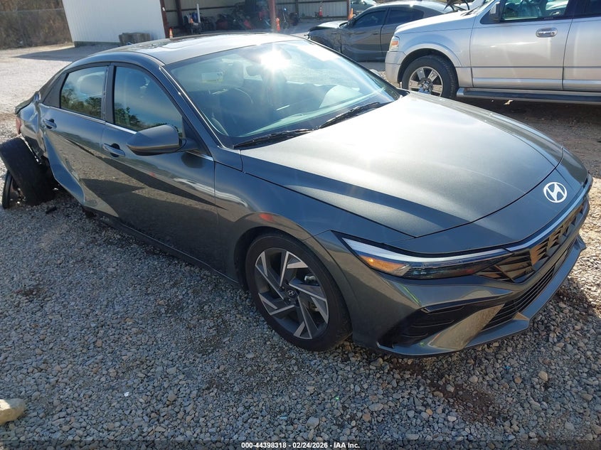 2024 Hyundai Elantra Sel