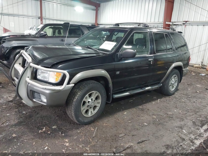 1999 Nissan Pathfinder Le/Se/Xe
